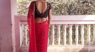 Desi Bhabhi Called Her Friend Outside On The Terrace And Fucked Her Pussy