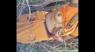 Indian Desi Village Bhabhi Pissing Outdoor Porn